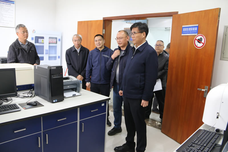 2021年10月18日李栋市长到实验室指导实验室建设