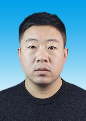 丁磊